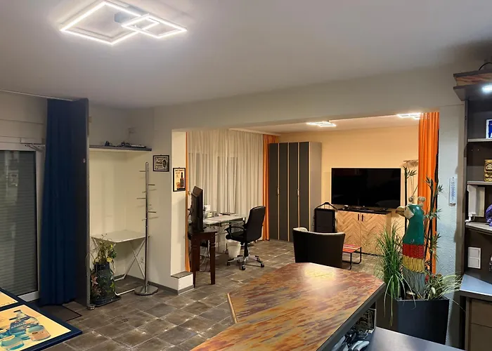 Apartment House Lounge