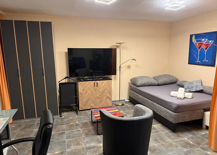 House Lounge *